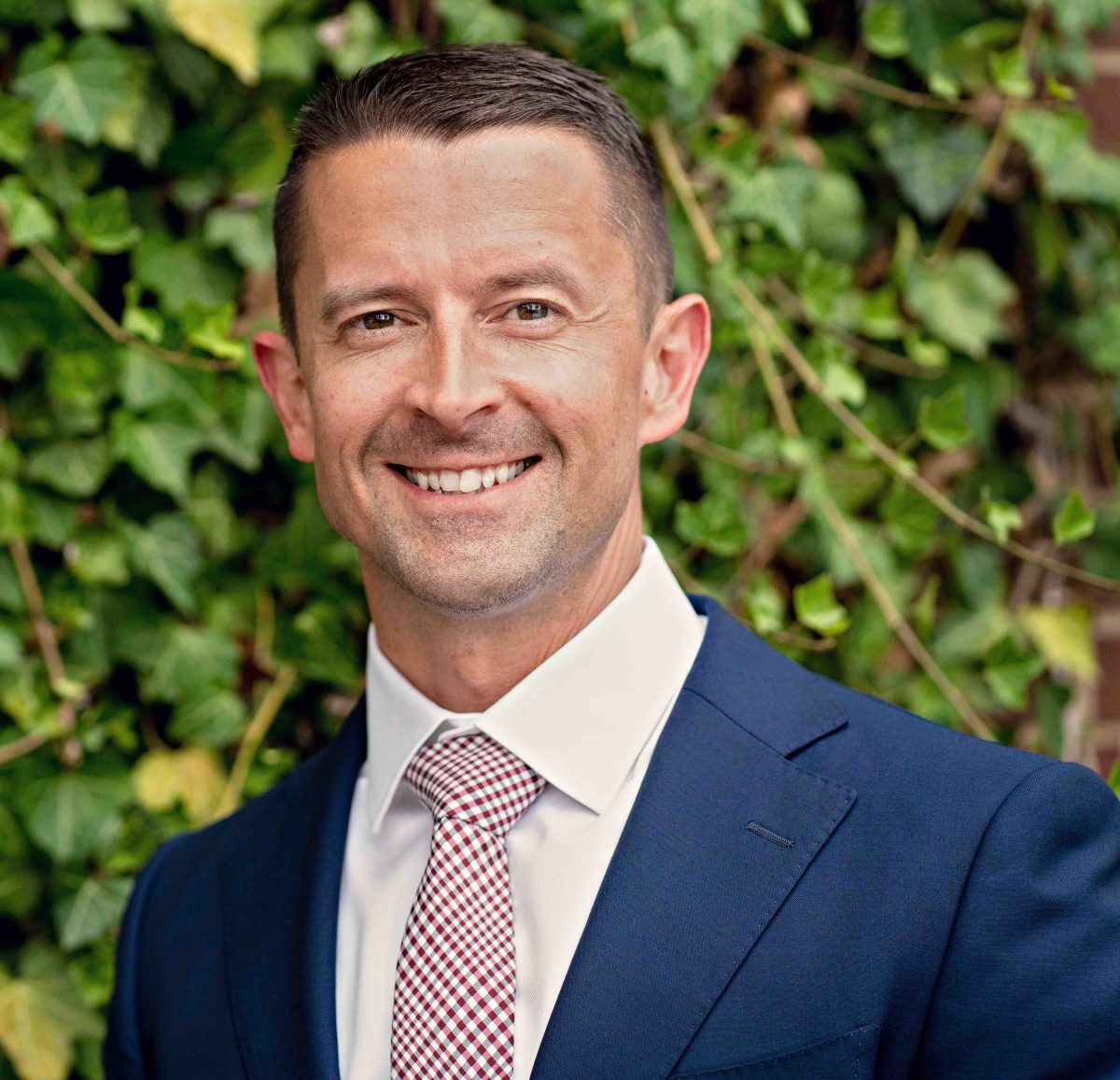 Sam Lewis Headshot